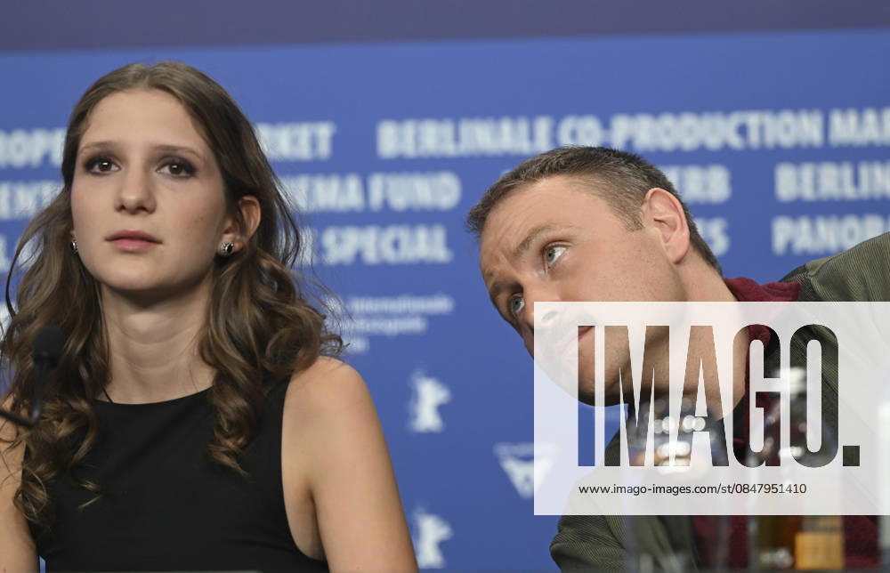 76th Berlin International Film Festival BERLIN, GERMANY - FEBRUARY 18: Actors Max Riemelt (R) and Frida Hornemann (L) of Etwas ganz Besonderes (Home Stories) during the 76th Berlin International Film Festival (Berlinale) in Berlin, Germany, on February 18, 2026. Halil Sagirkaya Anadolu Berlin Germany. Editorial use only. Please get in touch for any other usage.