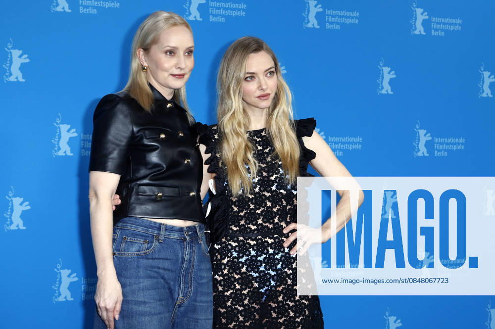 Mona Fastvold and Amanda Seyfried at the photocall for the feature film The Testament of Ann Lee at the Berlinale 2026 76 Berlin International Film Festival at the Hotel Grand Hyatt Berlin, 19 02 2026 Foto:xC.xTamckex xFuturexImagex testament_6240