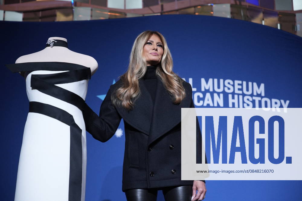 Melania Trump presents her Inaugural Gown - Washington US First Lady Melania Trump presents her 2025 inaugural gown to the Smithsonian First Ladies Collection at the National Museum of American History in Washington on February 20, 2026. The gown, designed by French American fashion and costume designer Herve Pierre, was worn by the First Lady during the 2025 inaugural balls. Photo by Yuri Gripas ABACAPRESS.COM Washington DC United States