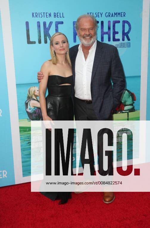 LOS ANGELES, CA - JULY 31: Kristen Bell, Kelsey Grammer, at the NETFLIX Los Angeles Premiere of Like Father at the ArcLight Hollywood in Los Angeles, California on July 31, 2018.