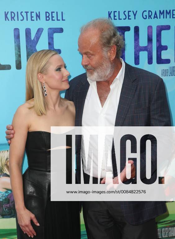 LOS ANGELES, CA - JULY 31: Kristen Bell, Kelsey Grammer, at the NETFLIX Los Angeles Premiere of Like Father at the ArcLight Hollywood in Los Angeles, California on July 31, 2018.