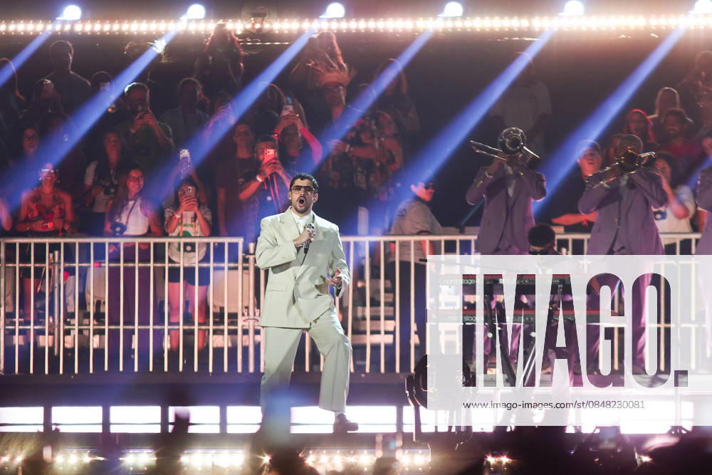 SaO PAULO, SP - 20.02.2026: SHOW BAD BUNNY EM SaO PAULO - Puerto Rican singer Bad Bunny makes his first appearance in Brazil this Friday (20) in Sao Paulo at Allianz Parque with the show of his world tour & 39;DeBÍ TiRAR MaS FOToS& 39;. x2891570x YurixMurakami