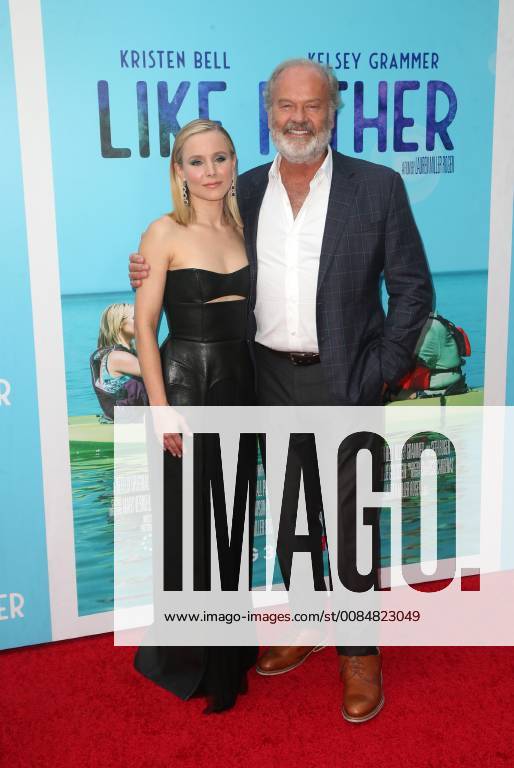 Hollywood, California - Kristen Bell, Kelsey Grammer. the NETFLIX Los Angeles Premiere of Like Father held at ArcLight Hollywood. Photo Credit: Faye Sadou AdMedia 228995 2018-07-31 CA Hollywood Etats-Unis