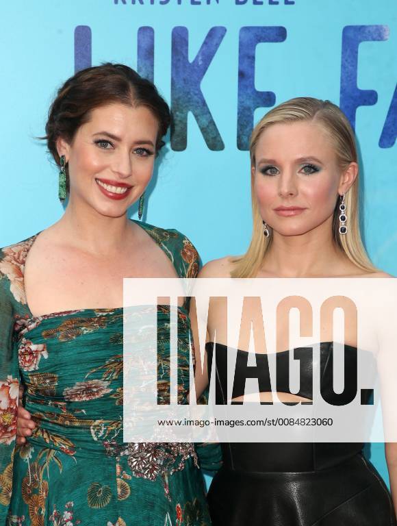 Hollywood, California - Lauren Miller Rogen, Kristen Bell. the NETFLIX Los Angeles Premiere of Like Father held at ArcLight Hollywood. Photo Credit: Faye Sadou AdMedia 228995 2018-07-31 CA Hollywood Etats-Unis