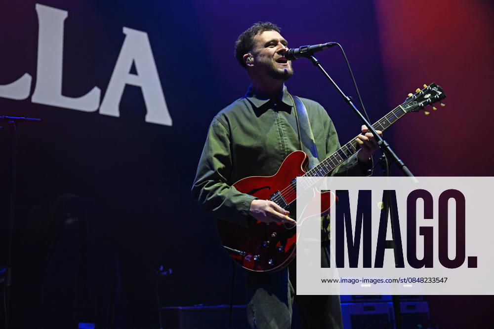 Corella performing at Eventim Apollo in London LONDON, ENGLAND - FEBRUARY 20: Joel Smith of ˜Corella performing at Eventim Apollo on February 20, 2026 in London, England. CAP MAR MAR Great Britain