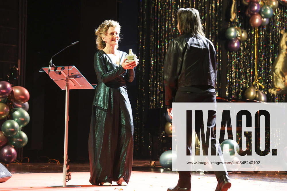 Tricia Tuttle and Celine Sciamma at the presentation of the 40 Teddy Award 2026 at the Berlinale 2026 76 Berlin International Film Festival at the Volksbühne Berlin, 20 02 2026 Foto:xB.xDummerx xFuturexImagex teddy_6205