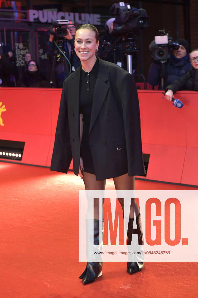Sina Tkotsch at the Closing Ceremony with Award Ceremony at the Berlinale 2026 76 Berlin International Film Festival in the Berlinale Palast Berlin, 21 02 2026 Foto:xM.xBehrensx xFuturexImagex closing_6243