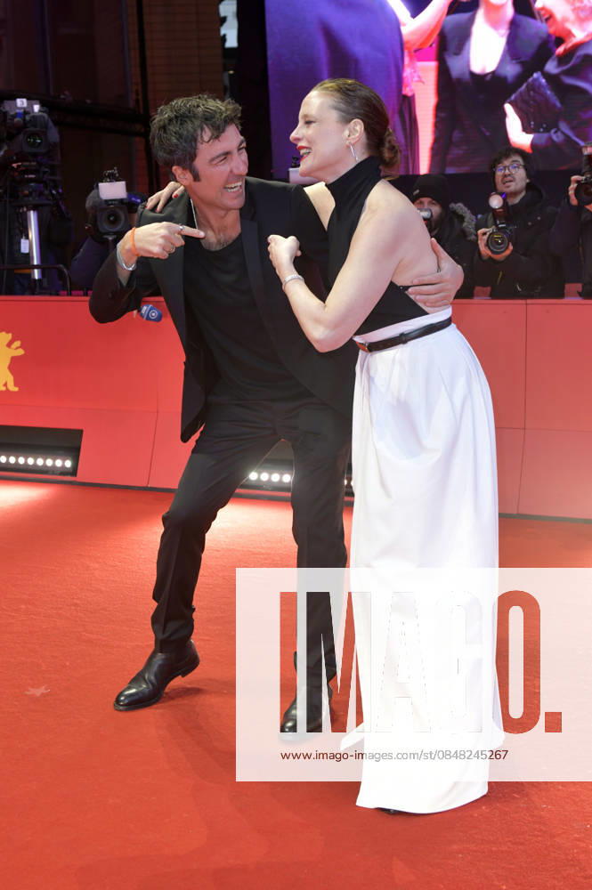 Ilker ÇCatak and Anne Ratte Polle at the Closing Ceremony with Award Ceremony at the Berlinale 2026 76 Berlin International Film Festival in the Berlinale Palast Berlin, 21 02 2026 Foto:xM.xBehrensx xFuturexImagex closing_6252
