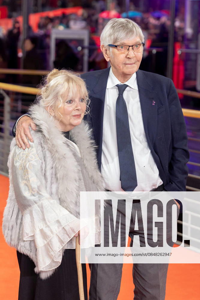 Award Ceremony, Berlinale Red Carpet, Berlin, 21 02 2026 Tom Courtenay, Anna Calder Marshall on the Red Carpet before the Closing Gala of the 76th Berlinale at the Theater am Potsdamer Platz Berlin on 21 02 2026 The 76th Berlin International Film Festival takes place from February 12 to 22, 2026 Berlin Theater am Potsdamer Platz