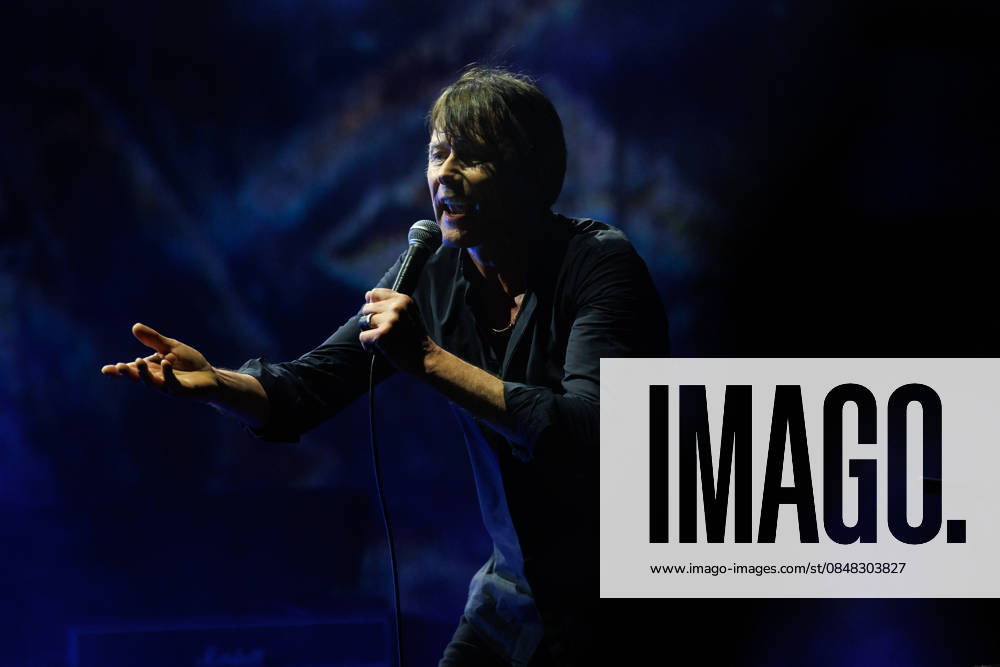 Suede performs in Brighton, UK Brighton, UK, Suede Saturday 21 February 2026 at Brighton Centre. Persons pictured: Brett Anderson - Vocals, Credit:Andy Sturmey Avalon United Kingdom