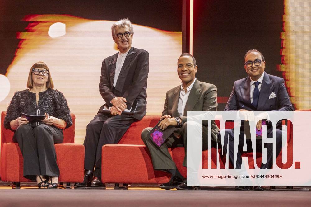 Abb Ewa PuszczyÅ ska, Wim Wenders, Reinaldo Marcus Green and Shivendra Singh Dungarpur Jury in the Berlinale Palast at the Berlinale 2026 Final Closing Ceremony and Award Ceremony of the 76th Berlin International Film Festival on Saturday 21 02 2026 in Berlin Berlin Germany