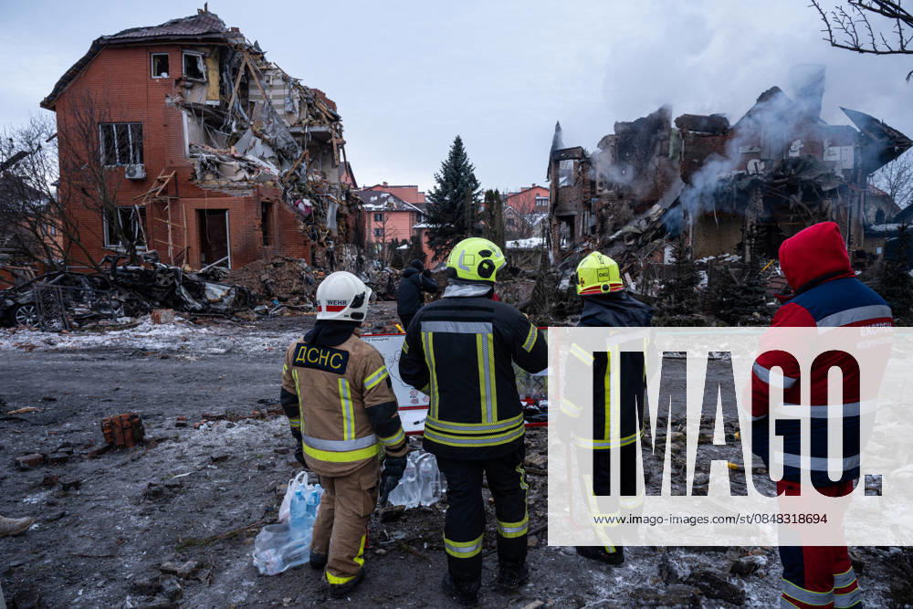 Aftermath of a Russian attack on Kyiv KYIV, UKRAINE - FEBRUARY 22: Emergency services are seen working at the site of a Russian missile attack in Kyiv, Ukraine, on February, 22, 2026. 1 man was killed in the attack, 15 people are wounded, among them 4 children. Danylo Antoniuk Anadolu Kyiv Ukraine. Editorial use only. Please get in touch for any other usage.