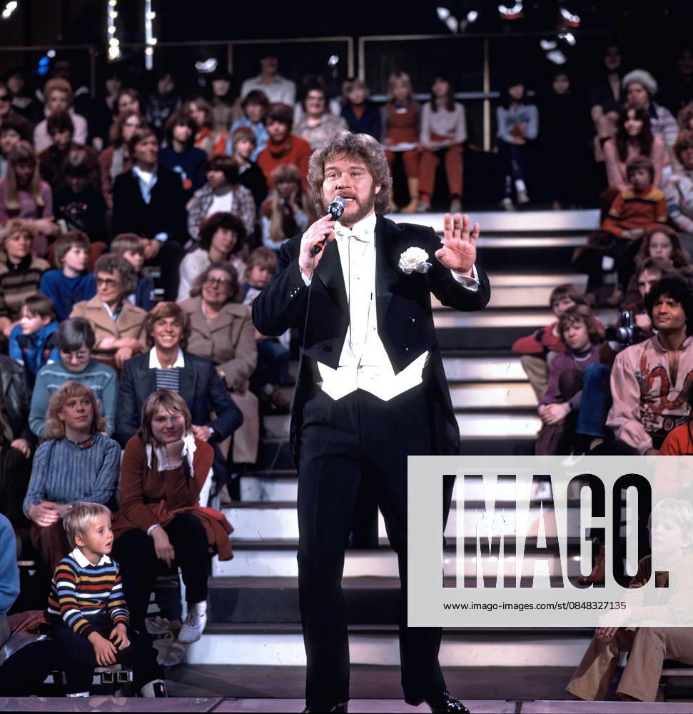 ARCHIVE Peter Petrel Singer Peter Petrel on the occasion of the ZDF Hitparade , 1984 ARCHIVAUFNAHME, date estimated 20260118JWM0147