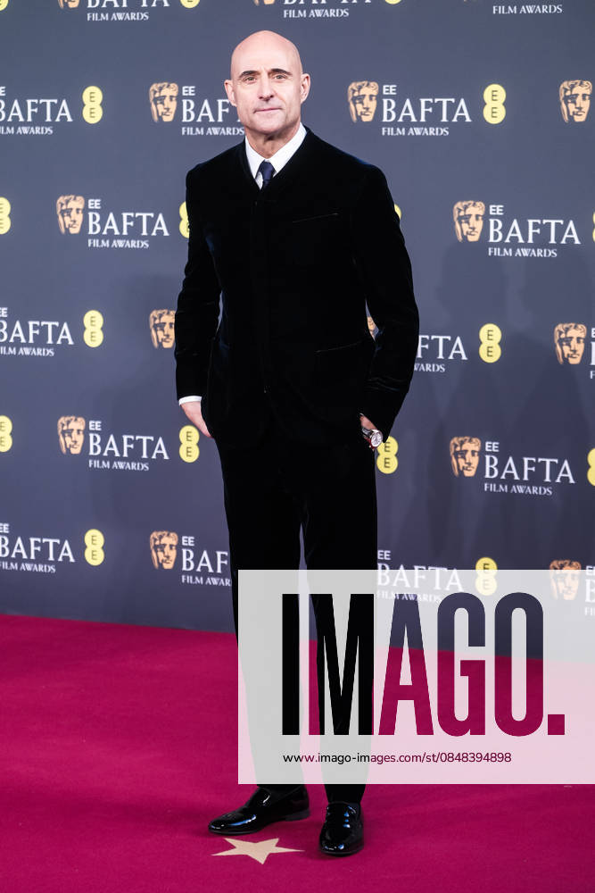 EE BAFTA Film Awards 2026 on Sunday 22 February 2026 Mark Strong on the Red Carpet at the EE BAFTA Film Awards 2026 on Sunday 22 February 2026 at Royal Festival Hall, London. ., Credit:Julie Edwards Avalon