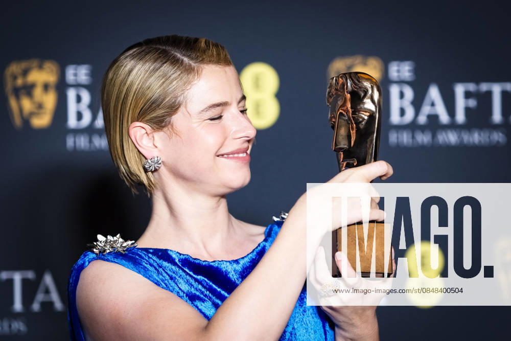 EE BAFTA Film Awards 2026 - Winners Press Room on Sunday 22 February 2026 Jessie Buckley poses in the press room at the EE BAFTA Film Awards 2026 - Winners Press Room on Sunday 22 February 2026 at Royal Festival Hall, London. Jessie Buckley is pictured with the award for Leading Actress., Credit:Julie Edwards Avalon