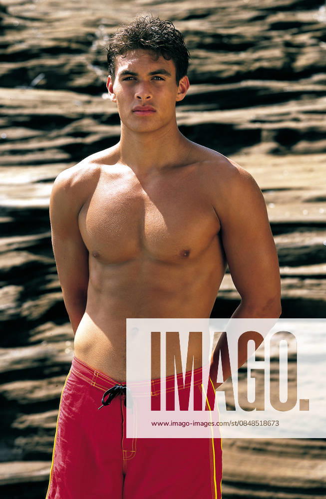 BayWatch Hawaii Jun 01, 1999; Hawaii, USA; Actor JASON MOMOA plays Jason on the new BayWatch Hawaii . BayWatch is the most watched show in the world with an estimated viewership of over 1 billion worldwide. Hawaii USA