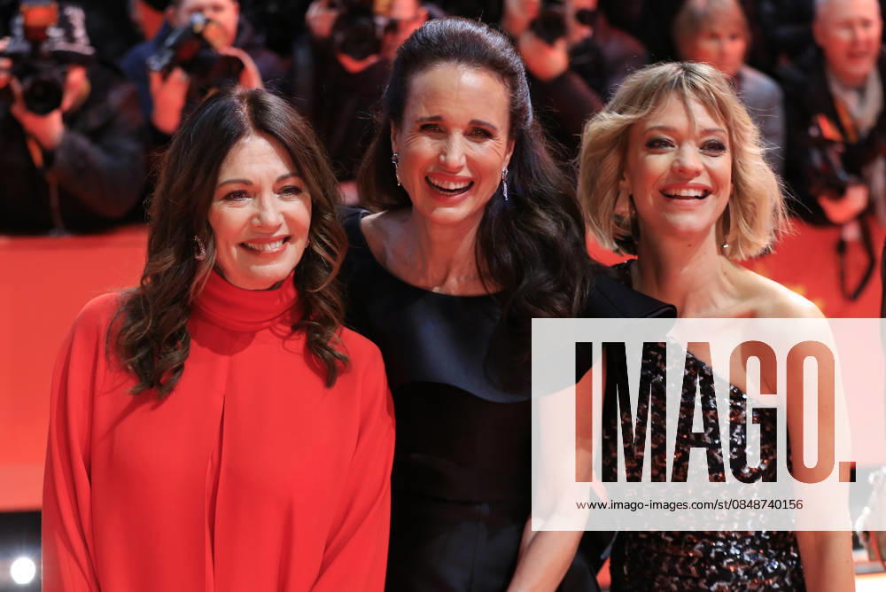 69th Berlinale International Film Festival BERLIN, GERMANY - FEBRUARY 07: Iris Berben (L), Andie MacDowell (C) and Heike Makatsch (R) attend the The Kindness Of Strangers premiere within the 69th Berlinale International Film Festival at Berlinale Palace in Berlin, Germany on February 07, 2019. Berlin Germany. Editorial use only. Please get in touch for any other usage.