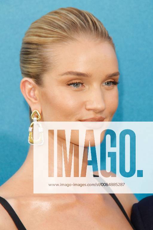 Rosie Huntington-Whiteley at the Premiere of Warner Bros The Meg held at the TCL Chinese Theatre in Hollywood, CA