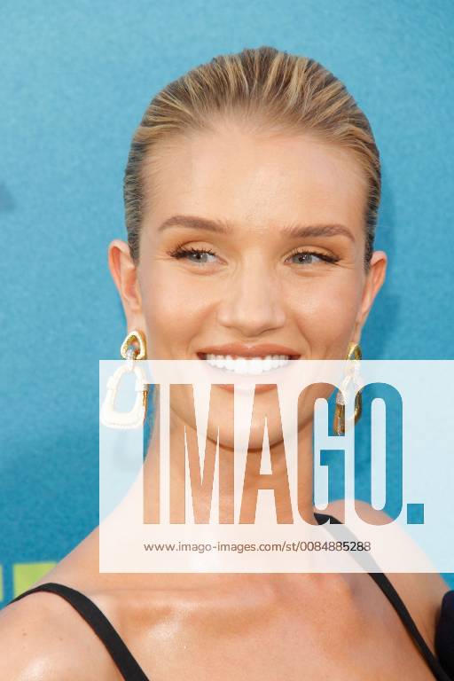 Rosie Huntington-Whiteley at the Premiere of Warner Bros The Meg held at the TCL Chinese Theatre in Hollywood, CA