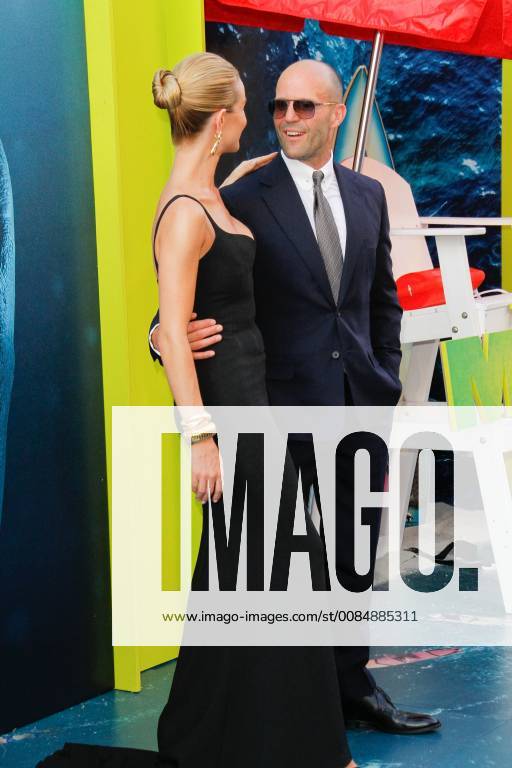 Rosie Huntington-Whiteley, Jason Statham at the Premiere of Warner Bros The Meg held at the TCL Chinese Theatre in Hollywood, CA