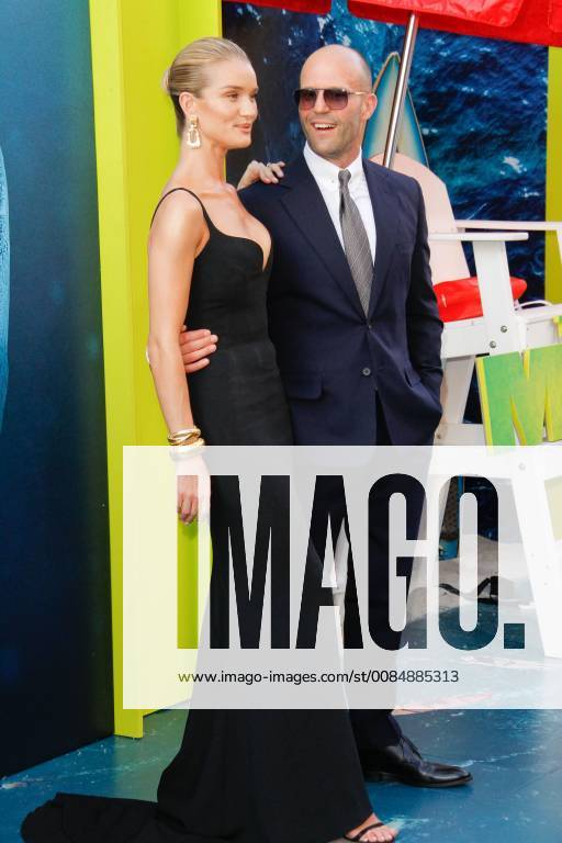 Rosie Huntington-Whiteley, Jason Statham at the Premiere of Warner Bros The Meg held at the TCL Chinese Theatre in Hollywood, CA