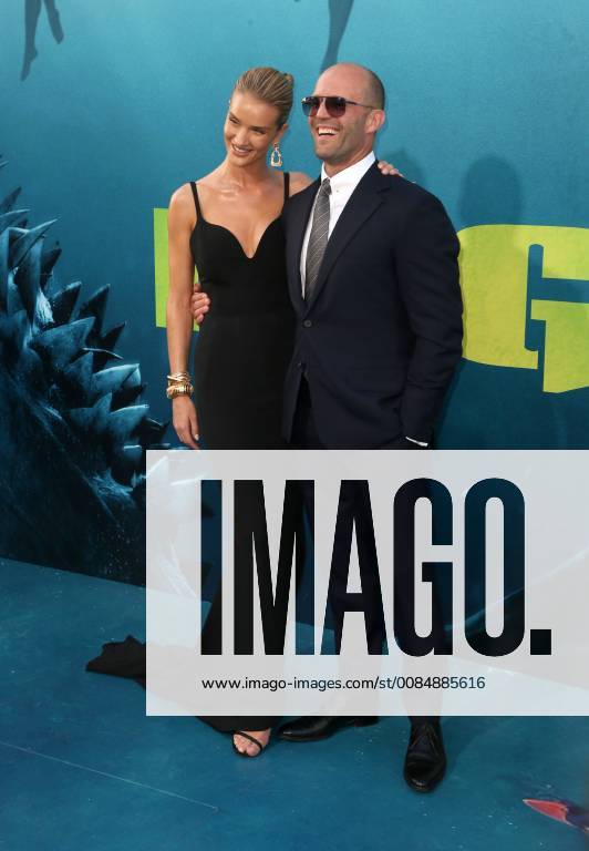 Hollywood, California - Rosie Huntington-Whiteley, Jason Statham. Warner Bros. Pictures And Gravity Pictures Premiere Of The Meg held at TCL Chinese Theatre IMAX. Photo Credit: Faye Sadou AdMedia 229139 2018-08-06 CA Hollywood Etats-Unis