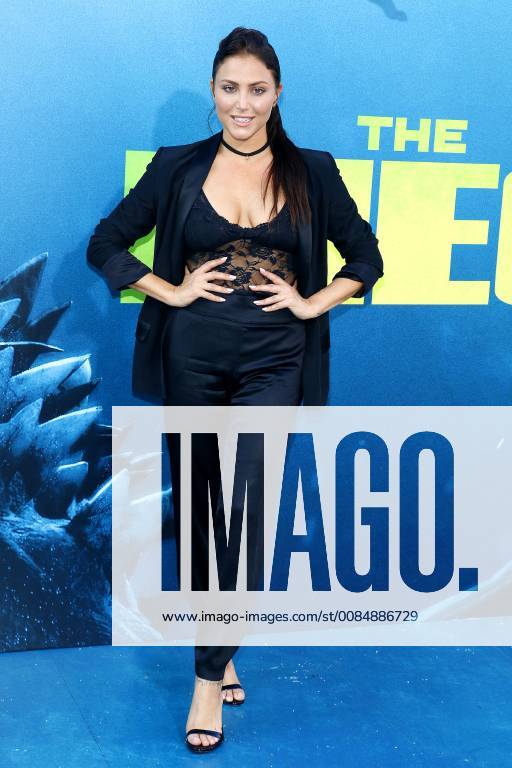Cassie Scerbo at The Meg Film Premiere on 6th Aug 2018 in Hollywood Los Angeles The Meg Film Premiere in Hollywood Los Angeles 2018