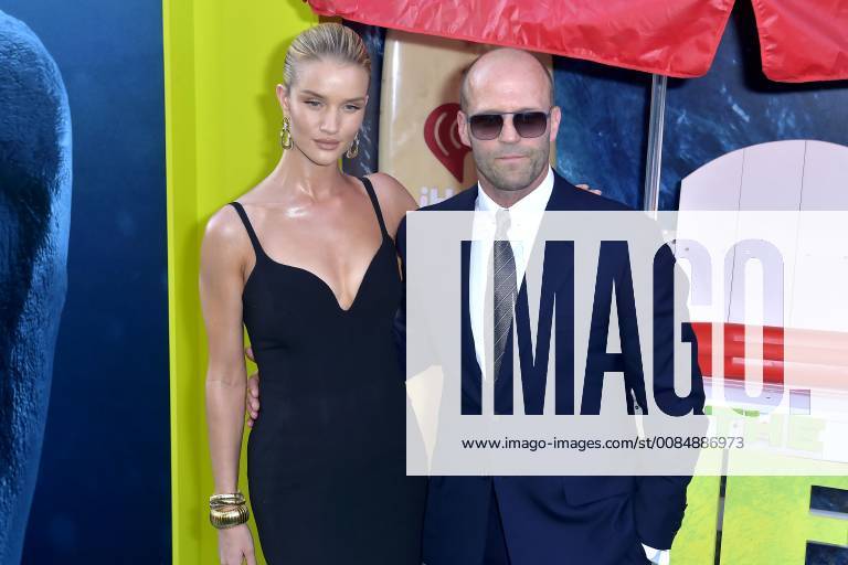 Rosie Huntington Whiteley with life partner Jason Statham at the premiere of the movie The Meg at the TCL Chinese Theater Los Angeles 06 08 2018 Foto:xD.xStarbuckx xFuturexImage