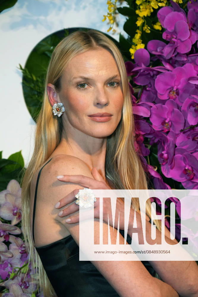ANNE VYALITSNYA attends the New York Botanical Gardenâ€⠢s The Orchid Dinner,.The Plaza Hotel, NYC.February 26, 2026. . The New York Botanical Gardenâ€⠢s The Orchid Dinner,.The Plaza Hotel, NYC.February 26, 2026. New York USA - ZUMAms4_ 20260226_faf_ms4_004