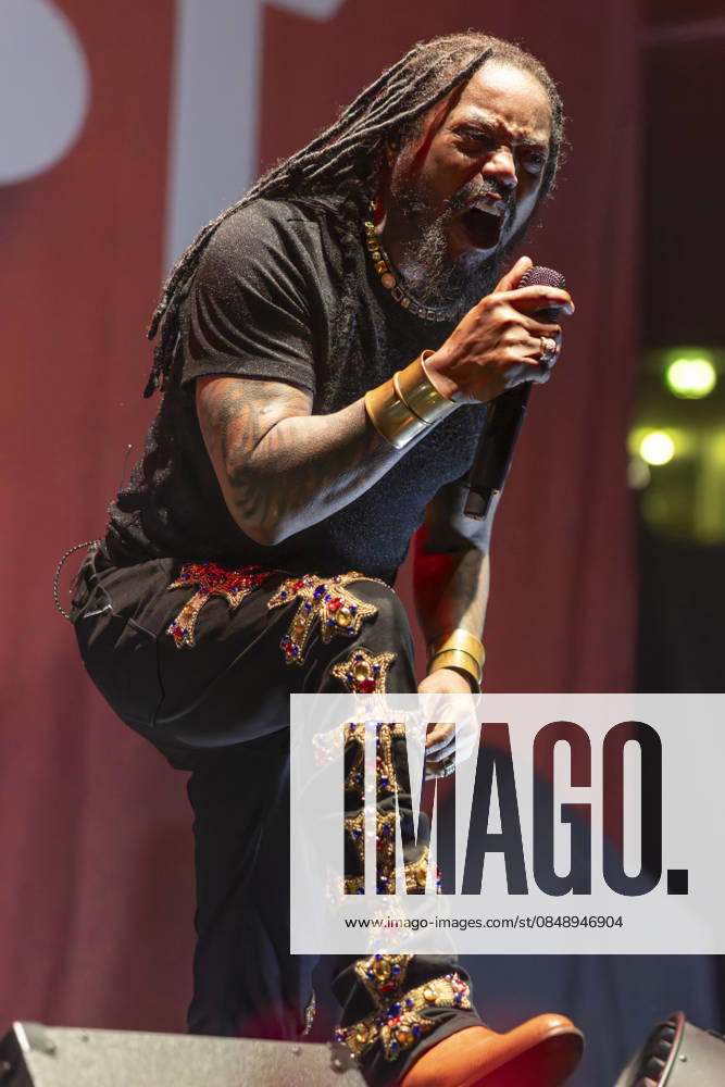 Sevendust perform at AO Arena Lajon Witherspoon of rock band Sevendust performs at AO Arena, Manchester, England, 26th February 2026, Credit:Mike Gray Avalon