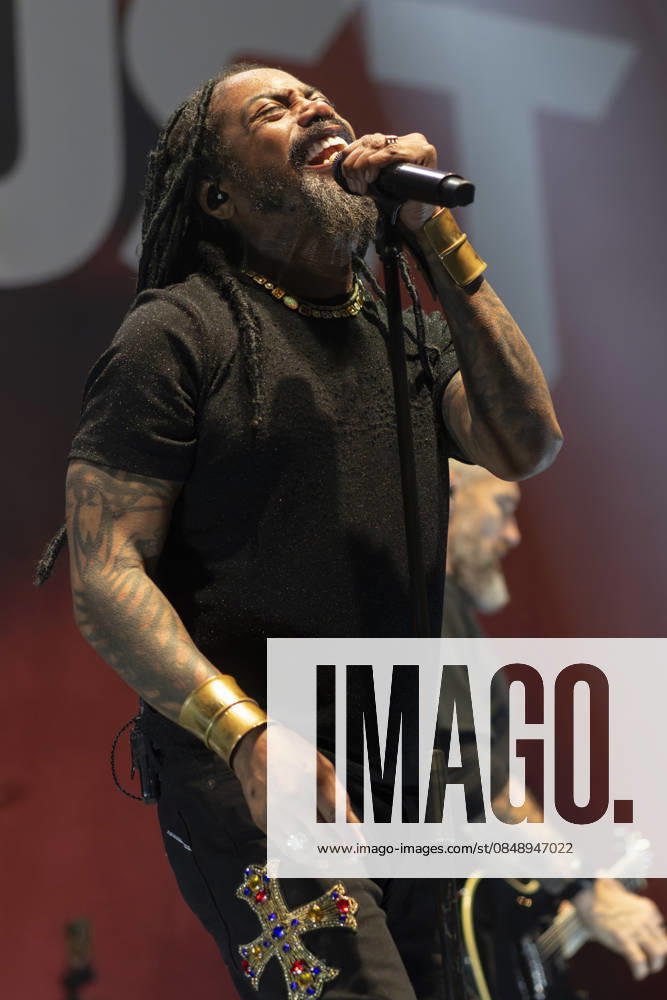 Sevendust perform at AO Arena Lajon Witherspoon of rock band Sevendust performs at AO Arena, Manchester, England, 26th February 2026, Credit:Mike Gray Avalon