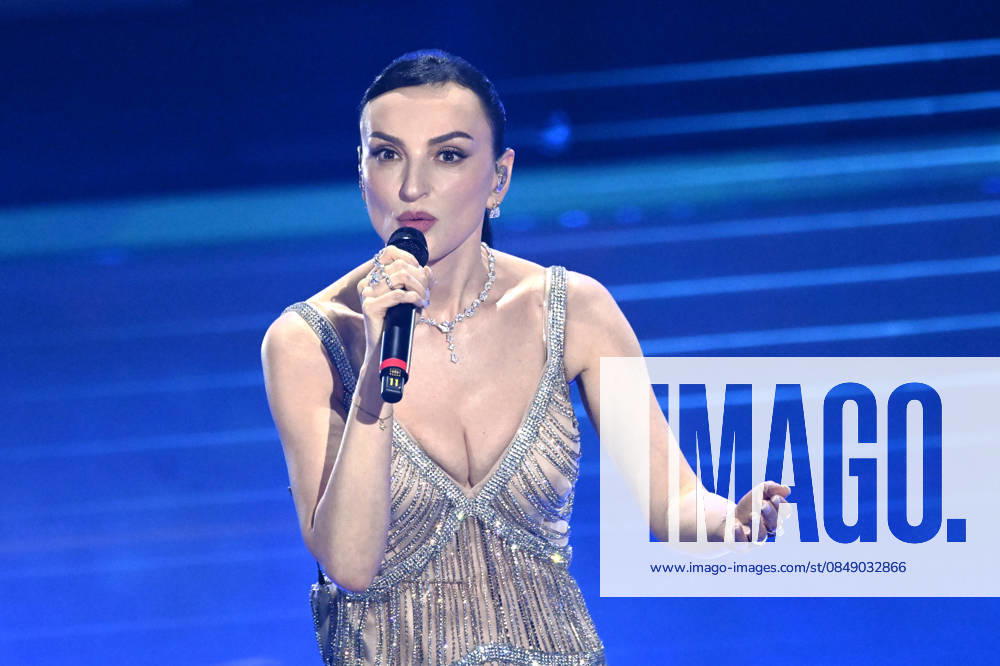 76th Italian Song Festival. Third Night. Pictured: Arisa . Sanremo. Italy 26 Feb 2026 Sanremo Italy - ZUMAa289 20260227_zia_a289_335