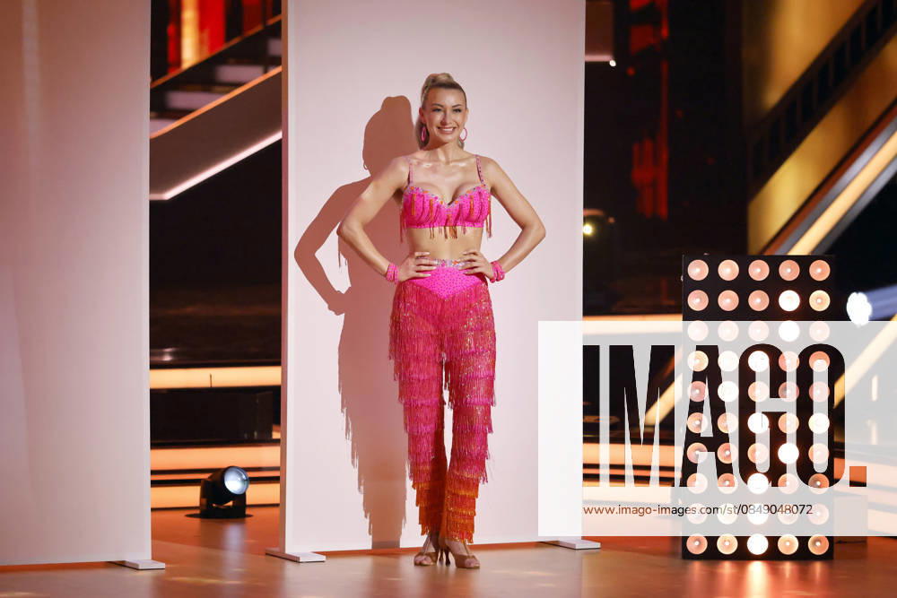 Singer Anna Carina Woitschack at the introductory show of the 19th season of the RTL dance show Lets Dance at the Coloneum Cologne, 27 02 2026 NRW Germany