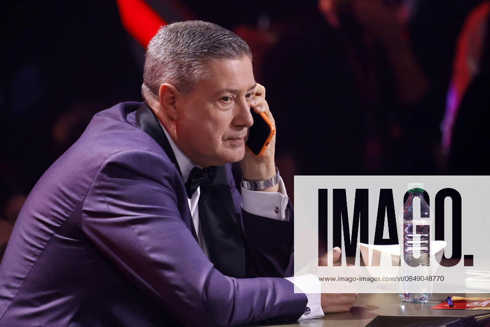 Juror Joachim Llambi talks on the phone during a break in the introductory show of the 19th season of the RTL dance show Lets Dance in the Coloneum Cologne, 27 02 2026 NRW Germany