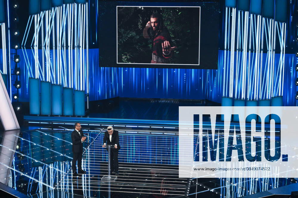 (L-R) Sanremo Festival host and artistic director Carlo Conti and Italian actor Nino Frassica on stage at the Ariston theatre during the 76th edition of the Sanremo Italian Song Festival, in Sanremo, Italy, 28 February 2026. The Music Festival runs from 24 to 28 February 2026. ANSA ETTORE FERRARI Sanremo ITALY - ZUMAa110 20260228_zaf_a110_204