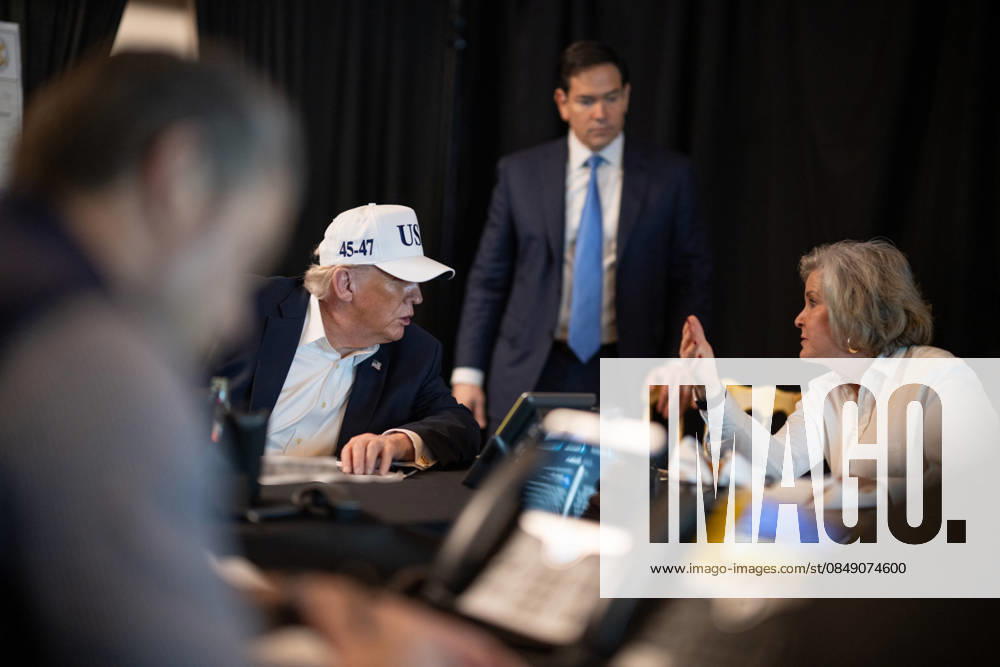 KW09 President Donald Trump and Chief of Staff Susie Wiles during Operation Epic Fury on Saturday, February 28, 2026, at Mar-a-Lago, in Palm Beach, Florida. White House Photo WAX2026022802 THExWHITExHOUSE