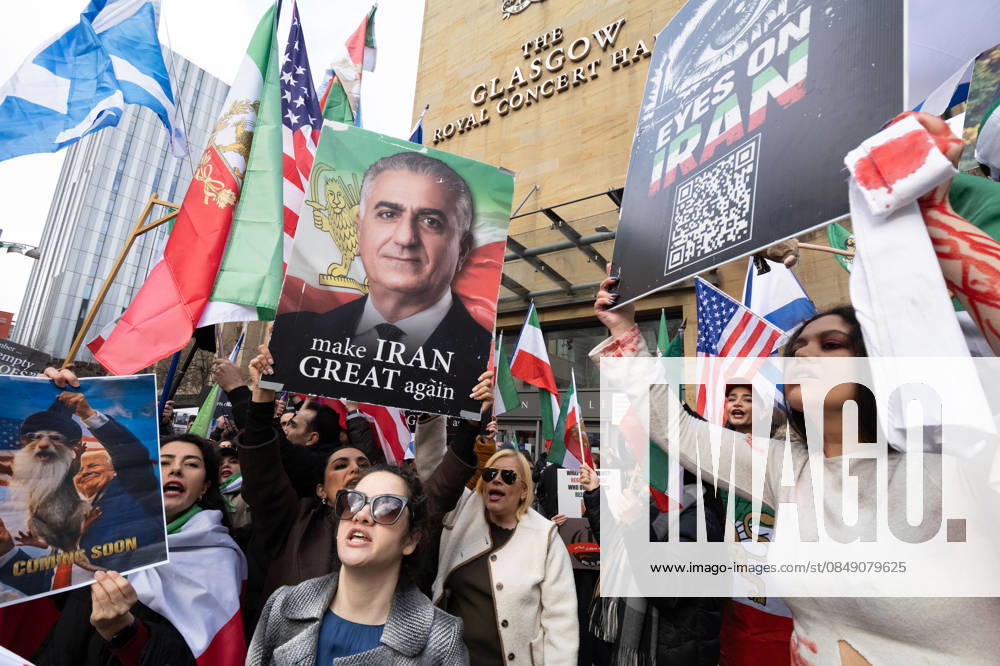 Members of Scotlands Iranian community, who in recent weeks have been calling for support from the United States and Israel for regime change, held a demonstration in Glasgow as hundreds gathered following news of recent attacks on Iran. The protest was met by a counter-demonstration from pro-Palestinian activists opposing U.S. and Israeli actions. Glasgow United Kingdom - ZUMAs357 20260228_zip_s357_029