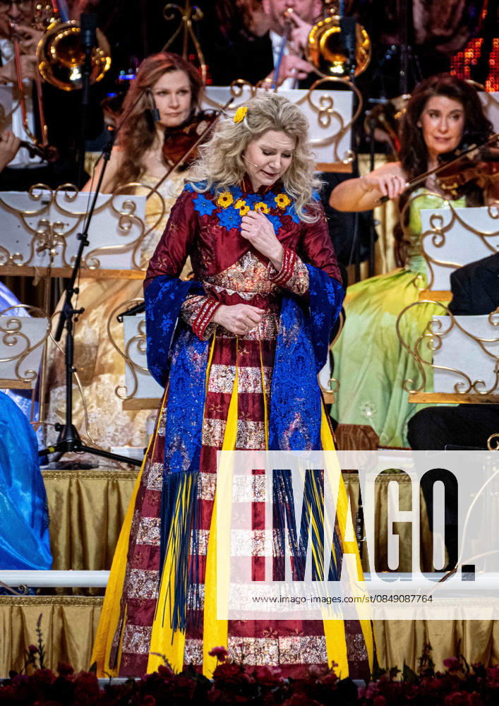 Entertainment, Andre Rieu Tour 2026 v l Andre Rieu and a Ukrainian singer on his tour of the Uber Arena Berlin Berlin Daniel Lakomski