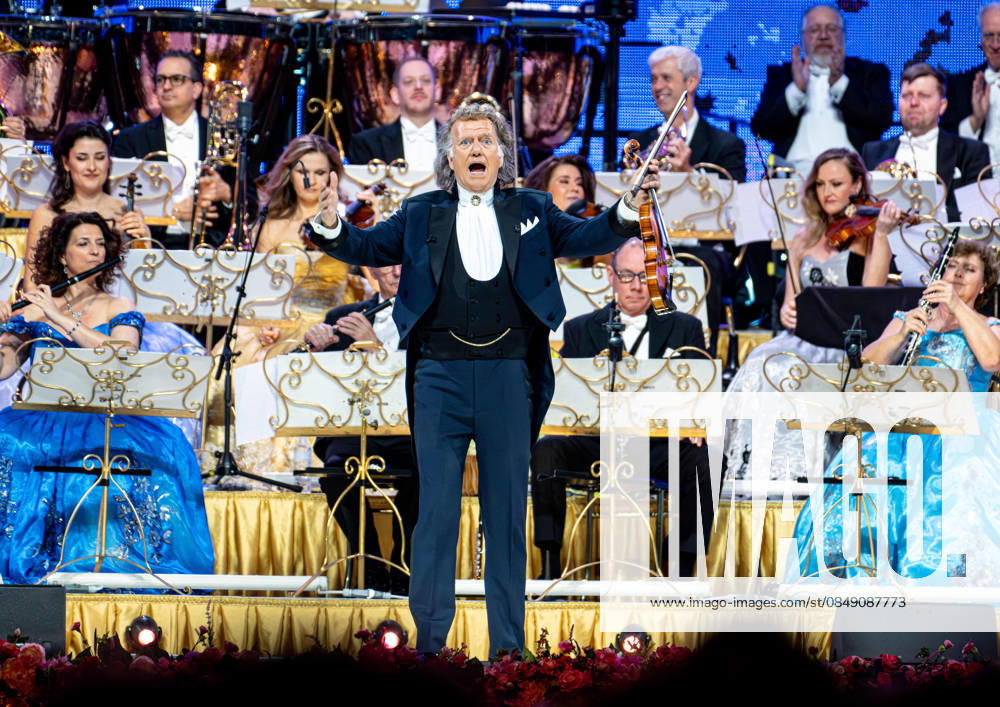 Entertainment, Andre Rieu Tour 2026 v l Andre Rieu on his tour of the Uber Arena Berlin Berlin Daniel Lakomski