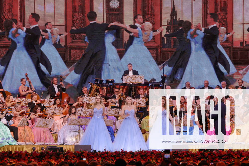 AndrŽ Rieu, violinist, in concert with orchestra live in the Uber Arena, Berlin, Waltz, Berlin