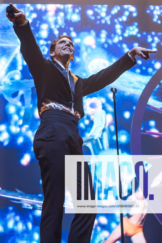 Music Concert - MIKA - Spinning Out Tour Mika performs the Spinning Out Tour on March 02, 2025 at Unipol Arena, Bologna, Italy. Casalecchio di Reno Unipol Arena Italy