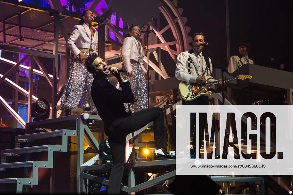 Music Concert - MIKA - Spinning Out Tour Mika performs the Spinning Out Tour on March 02, 2025 at Unipol Arena, Bologna, Italy. Casalecchio di Reno Unipol Arena Italy