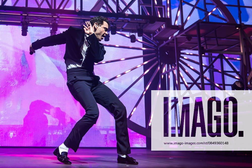 Music Concert - MIKA - Spinning Out Tour Mika performs the Spinning Out Tour on March 02, 2025 at Unipol Arena, Bologna, Italy. Casalecchio di Reno Unipol Arena Italy