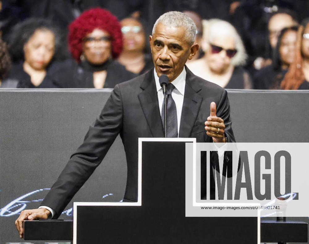 Former President Barack Obama speaks at the public Homegoing Service for the Reverend Jesse Jackson at the House of Hope church in Chicago, Illinois, on Friday, March 6, 2026. The public service is for the general public to pay respects and honor Jackson. Jackson, a well known advocate for civil rights and for the poor, and two time presidential candidate, died February 17, 2026 after suffering from progressive supranuclear palsy. CHI20260305740 TANNENxMAURY