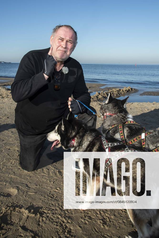 Abb Walter Lehnertz with dogs on the beach at 10 years Baltic Lights 2026 celebrity charity sled dog race in favor of Welthungerhilfe at the Baltic Sea between the sea bridge Ahlbeck and the sea bridge Heringsdorf , Friday 06 03 2026 in Heringsdorf MV Germany