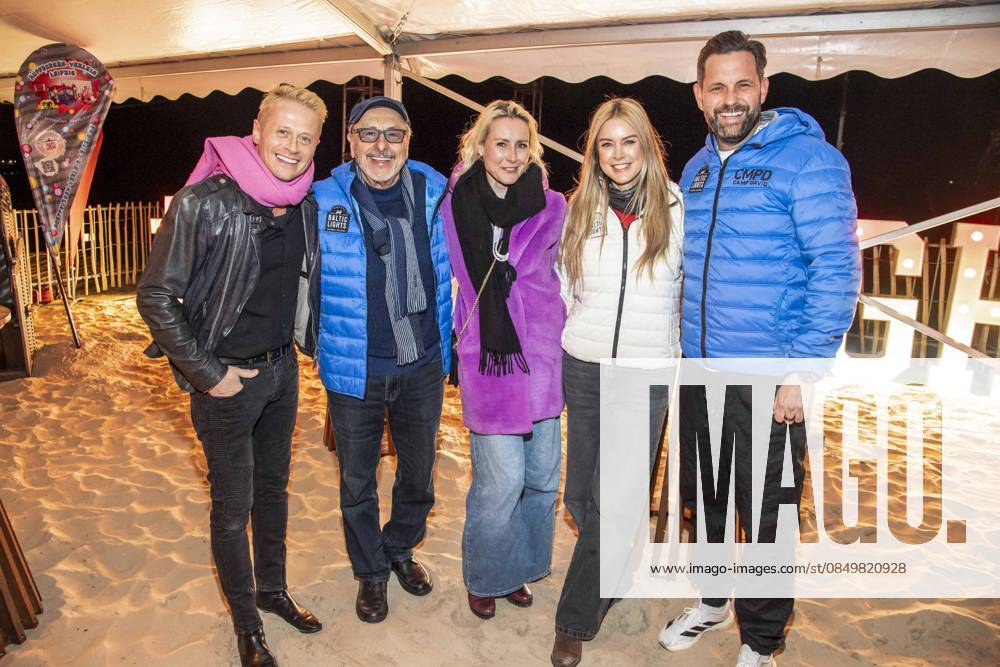 Abb Roman Knizka, Wolfgang Stumph, Franziska Hippe, Nina Ensmann and Matthias Killing as guests on the beach at 10 years of Baltic Lights 2026 celebrity charity sled dog race in aid of Welthungerhilfe on the Baltic Sea between the Ahlbeck sea bridge and the Heringsdorf sea bridge , Friday 06 03 2026 in Heringsdorf MV Germany