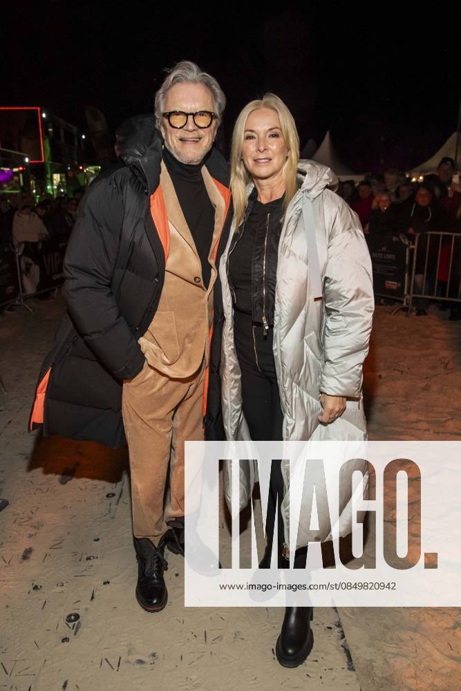 Abb Wolfgang Lippert and wife Gesine Lippert as guests on the beach at 10 years Baltic Lights 2026 celebrity charity sled dog race in favor of Welthungerhilfe on the Baltic Sea between the Ahlbeck sea bridge and the Heringsdorf sea bridge, Friday 06 03 2026 in Heringsdorf MV Germany