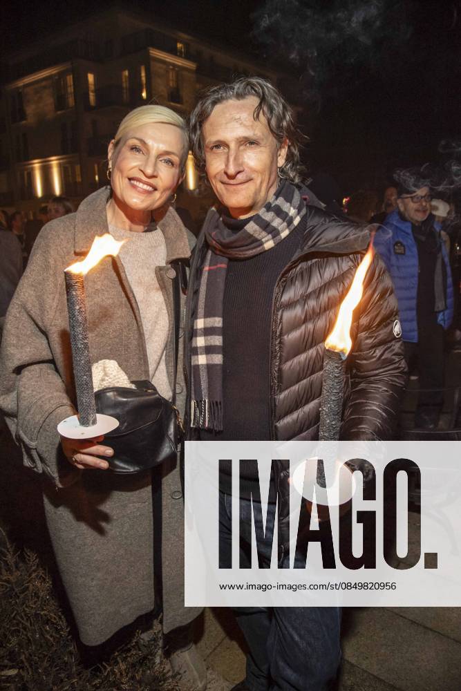 Abb Sanna Englund and Marco Fischer husband as guests on the beach Falckellauf at 10 years Baltic Lights 2026 celebrity charity sled dog race in favor of Welthungerhilfe at the Baltic Sea between the sea bridge Ahlbeck and the sea bridge Heringsdorf , Friday 06 03 2026 in Heringsdorf MV Germany