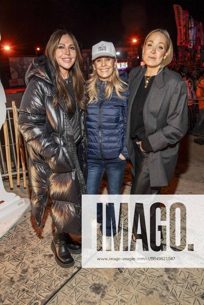 Abb Simone Thomalla, Anja Lanaeus and Janine Kunze as guests on the beach at the 10th anniversary of Baltic Lights 2026 celebrity charity sled dog race in aid of Welthungerhilfe on the Baltic Sea between the Ahlbeck and Heringsdorf sea bridges, Friday 06 03 2026 in Heringsdorf MV Germany