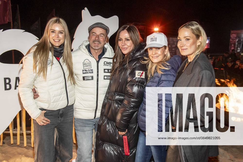 Abb Nina Ensmann, Till Demtroeder, Simone Thomalla, Anja Lanaeus and Janine Kunze as guests on the beach at 10 years of Baltic Lights 2026 celebrity charity sled dog race in aid of Welthungerhilfe on the Baltic Sea between the Ahlbeck sea bridge and the Heringsdorf sea bridge , Friday 06 03 2026 in Heringsdorf MV Germany